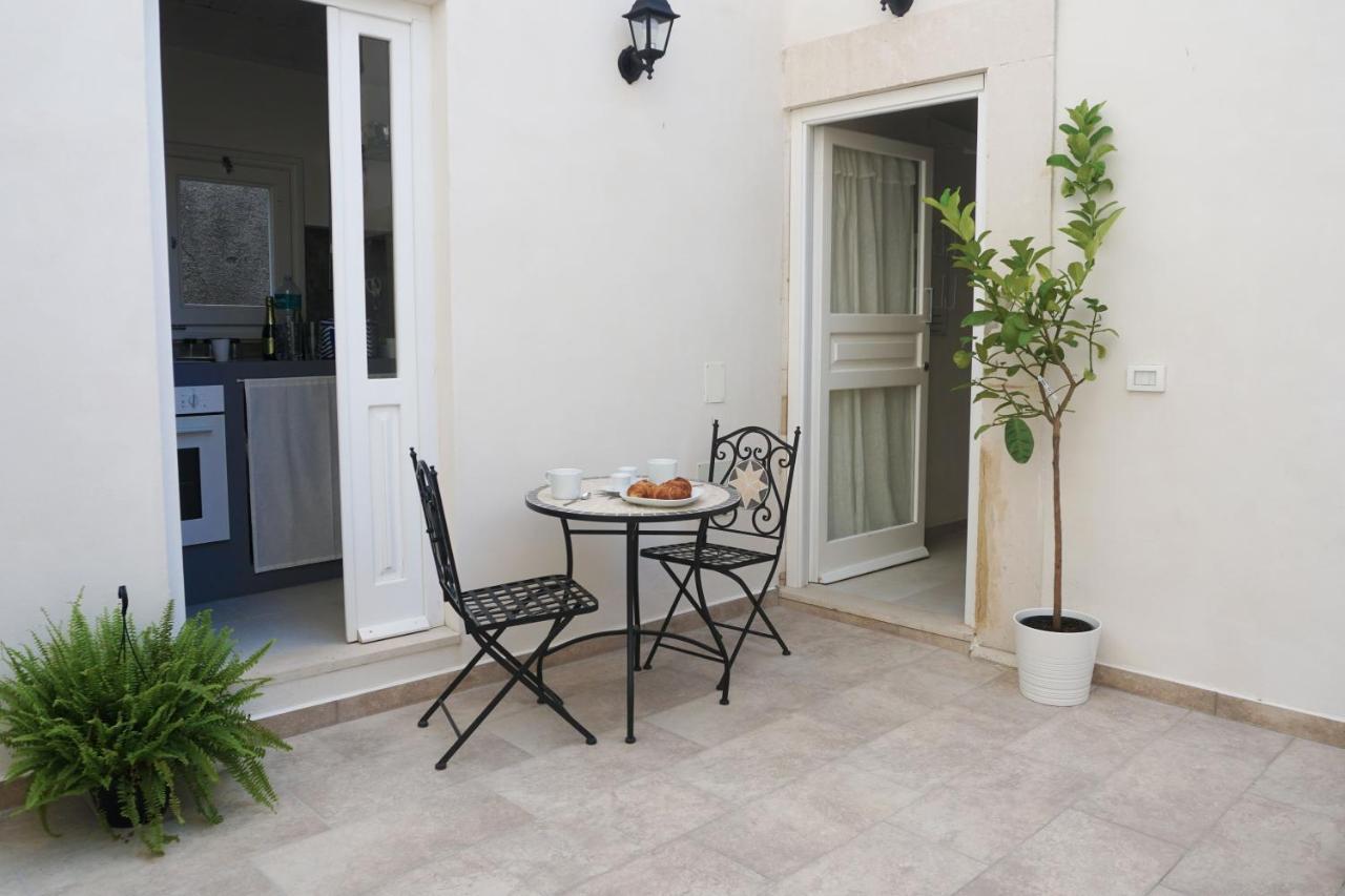 Ortigia Lifestyle 4 Seasons Villa Syracuse Buitenkant foto